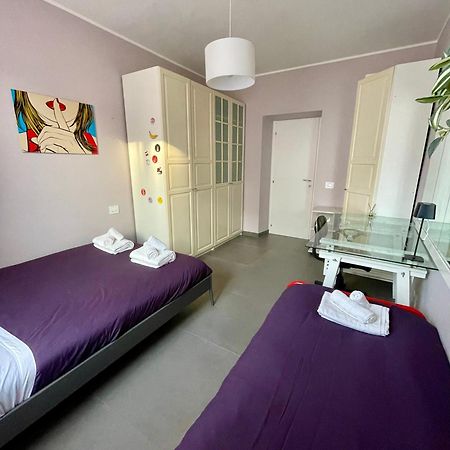 Privatehouseinrome Appartement Buitenkant foto