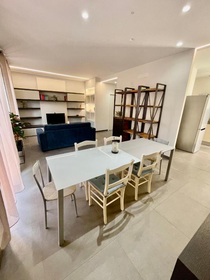 Privatehouseinrome Appartement Buitenkant foto